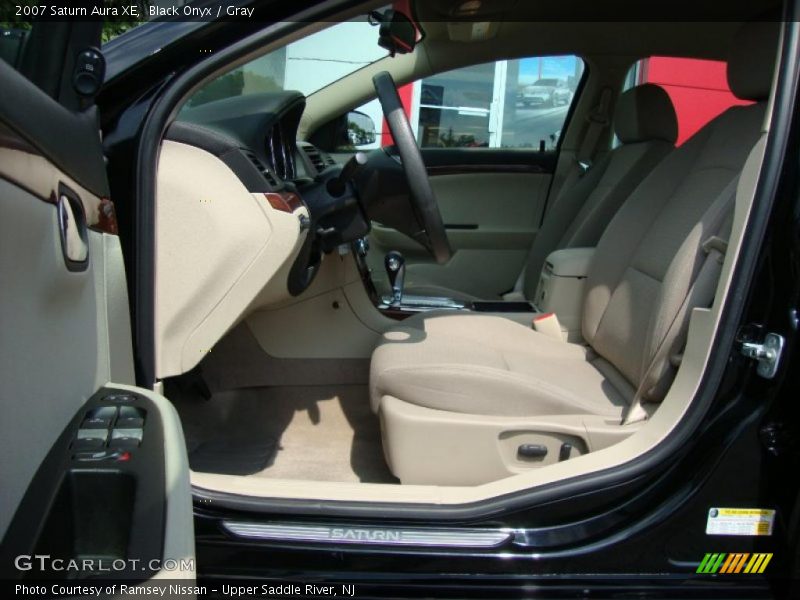 Black Onyx / Gray 2007 Saturn Aura XE