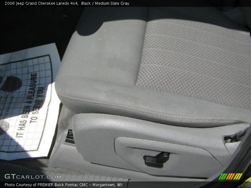 Black / Medium Slate Gray 2006 Jeep Grand Cherokee Laredo 4x4