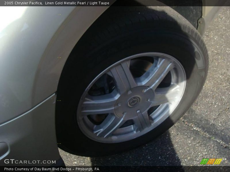 Linen Gold Metallic Pearl / Light Taupe 2005 Chrysler Pacifica