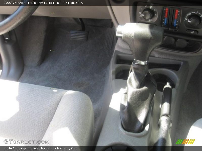 Black / Light Gray 2007 Chevrolet TrailBlazer LS 4x4