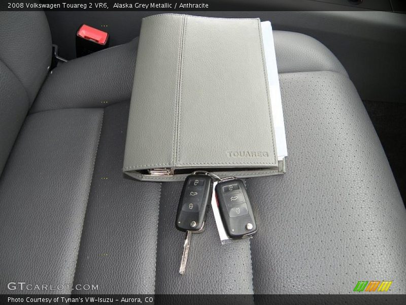 Alaska Grey Metallic / Anthracite 2008 Volkswagen Touareg 2 VR6