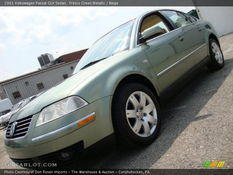 Fresco Green Metallic / Beige 2001 Volkswagen Passat GLX Sedan