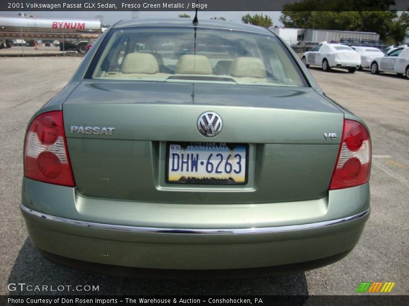 Fresco Green Metallic / Beige 2001 Volkswagen Passat GLX Sedan
