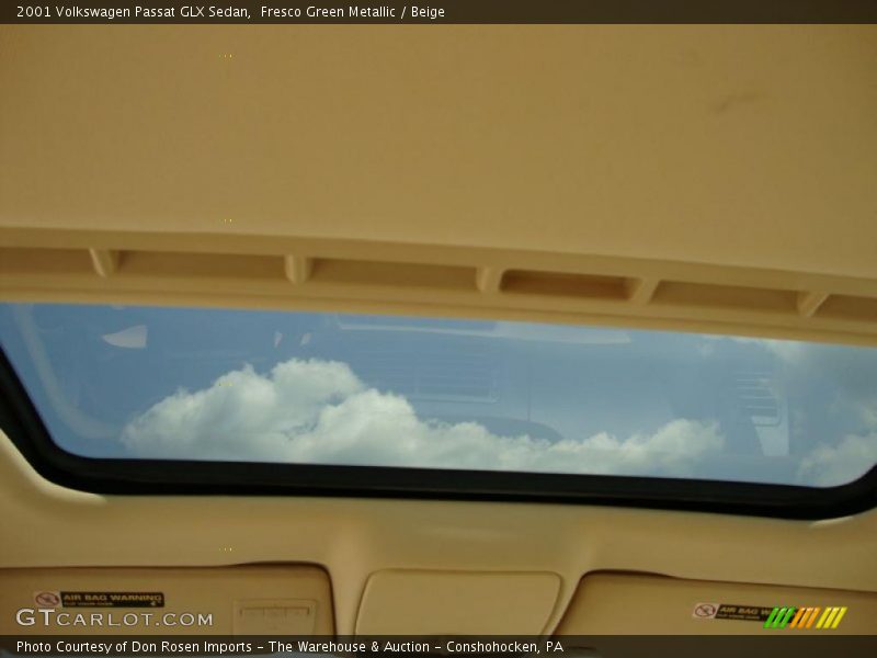 Fresco Green Metallic / Beige 2001 Volkswagen Passat GLX Sedan