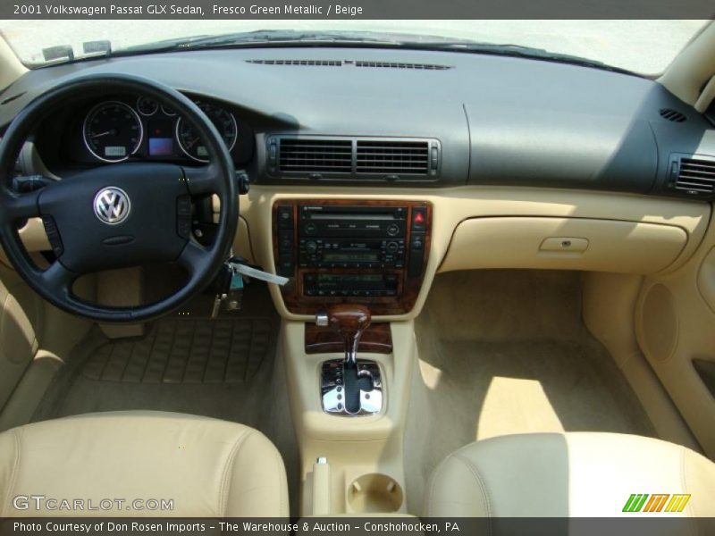 Fresco Green Metallic / Beige 2001 Volkswagen Passat GLX Sedan