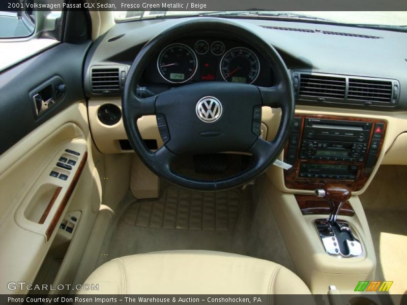 Fresco Green Metallic / Beige 2001 Volkswagen Passat GLX Sedan