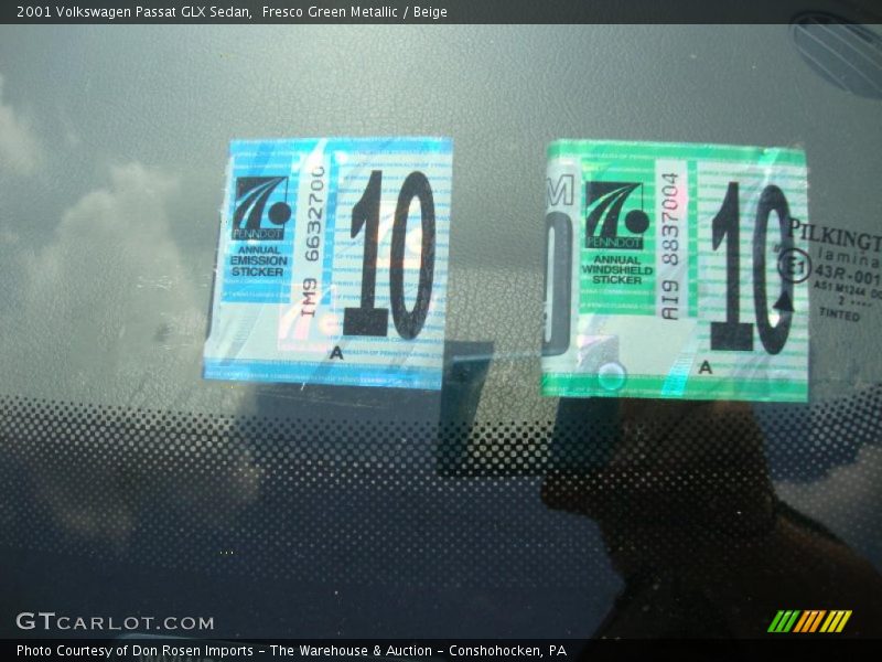 Fresco Green Metallic / Beige 2001 Volkswagen Passat GLX Sedan