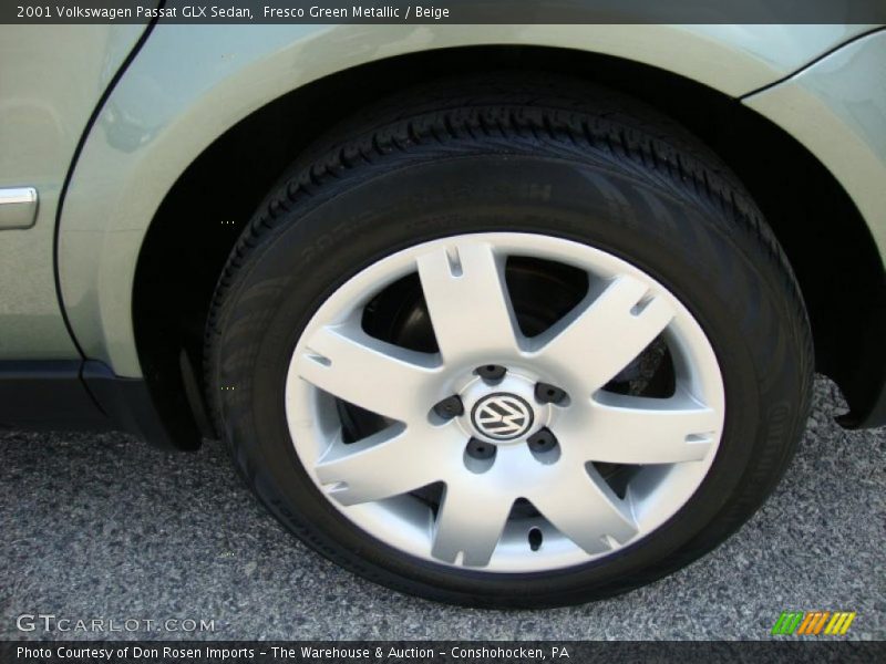 Fresco Green Metallic / Beige 2001 Volkswagen Passat GLX Sedan