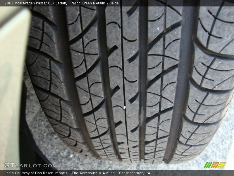Fresco Green Metallic / Beige 2001 Volkswagen Passat GLX Sedan
