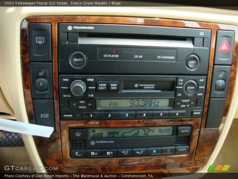 Fresco Green Metallic / Beige 2001 Volkswagen Passat GLX Sedan