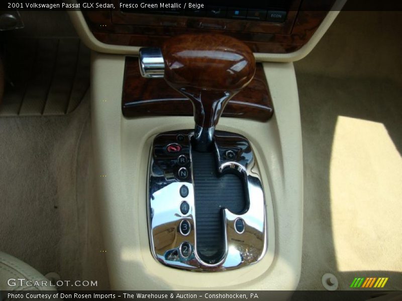 Fresco Green Metallic / Beige 2001 Volkswagen Passat GLX Sedan