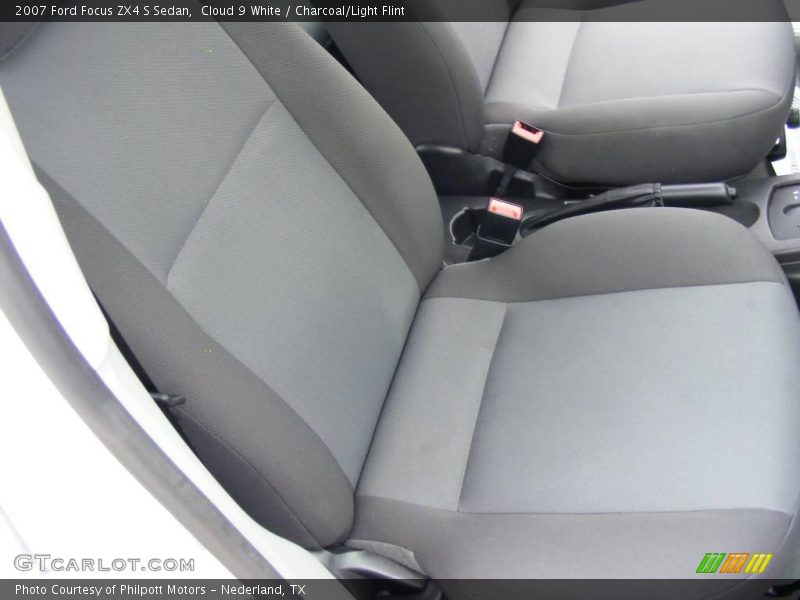 Cloud 9 White / Charcoal/Light Flint 2007 Ford Focus ZX4 S Sedan