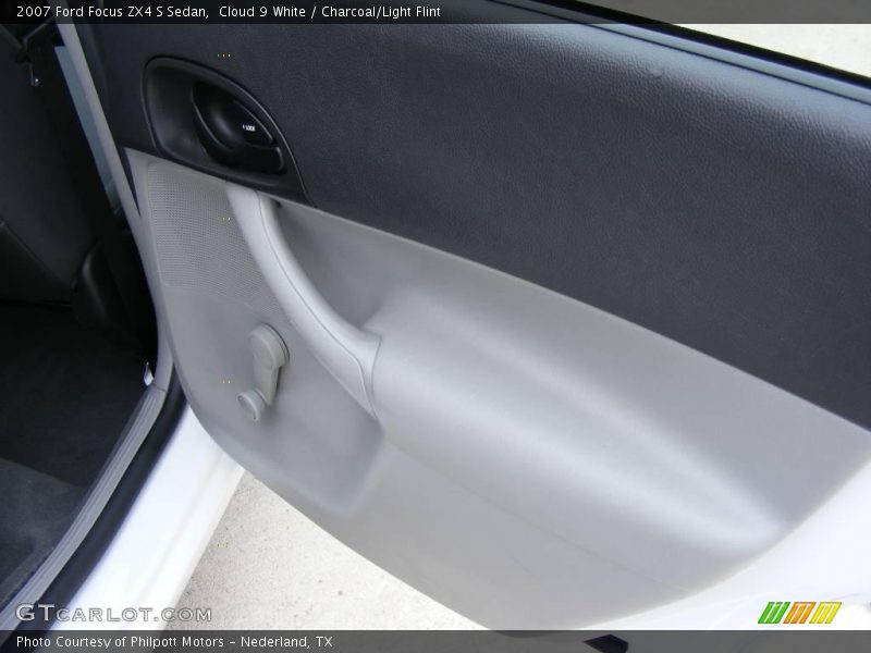 Cloud 9 White / Charcoal/Light Flint 2007 Ford Focus ZX4 S Sedan