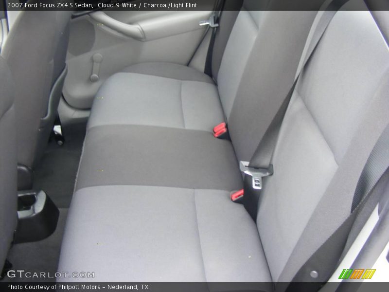 Cloud 9 White / Charcoal/Light Flint 2007 Ford Focus ZX4 S Sedan