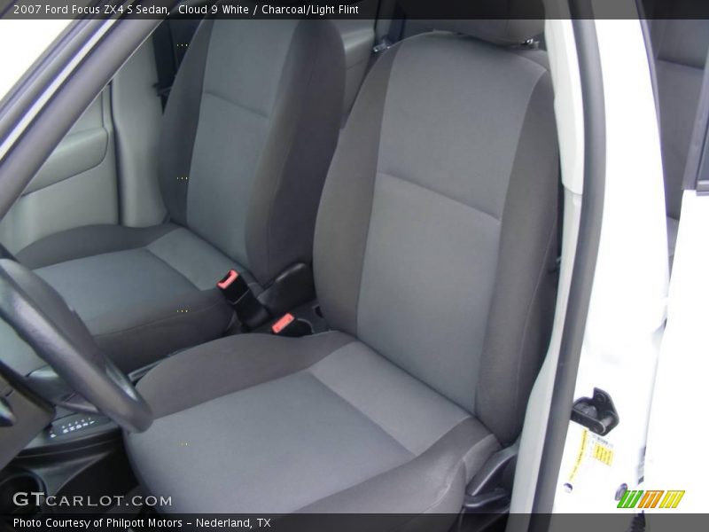 Cloud 9 White / Charcoal/Light Flint 2007 Ford Focus ZX4 S Sedan