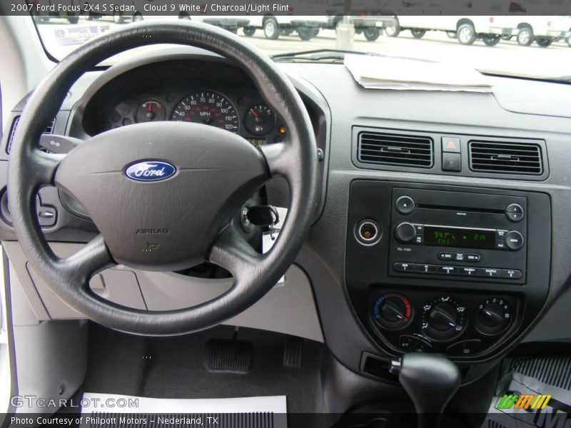 Cloud 9 White / Charcoal/Light Flint 2007 Ford Focus ZX4 S Sedan