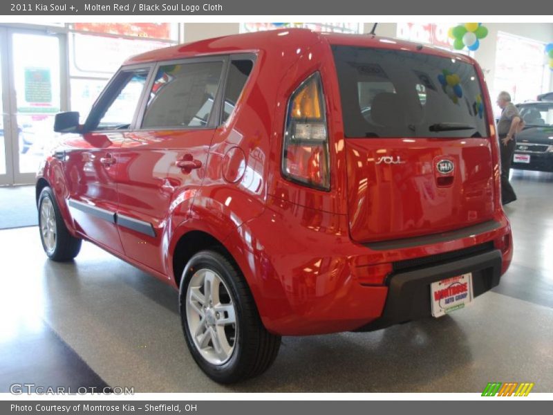 Molten Red / Black Soul Logo Cloth 2011 Kia Soul +