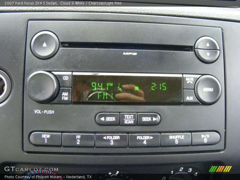 Cloud 9 White / Charcoal/Light Flint 2007 Ford Focus ZX4 S Sedan