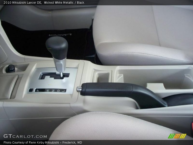 Wicked White Metallic / Black 2010 Mitsubishi Lancer DE