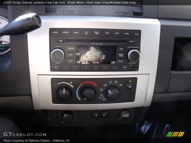 Bright White / Dark Slate Gray/Medium Slate Gray 2008 Dodge Dakota Laramie Crew Cab 4x4