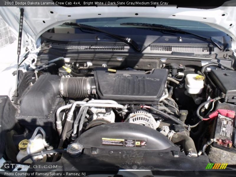 Bright White / Dark Slate Gray/Medium Slate Gray 2008 Dodge Dakota Laramie Crew Cab 4x4