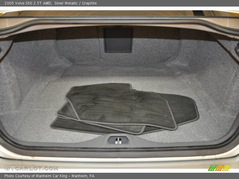 Silver Metallic / Graphite 2005 Volvo S60 2.5T AWD