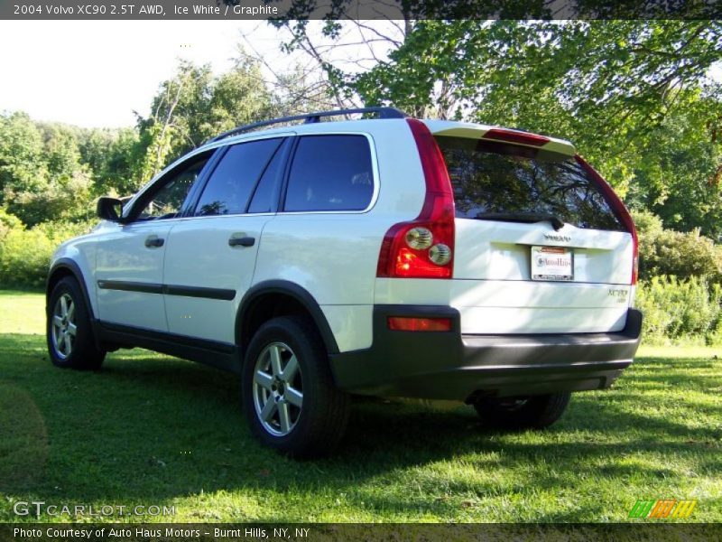 Ice White / Graphite 2004 Volvo XC90 2.5T AWD