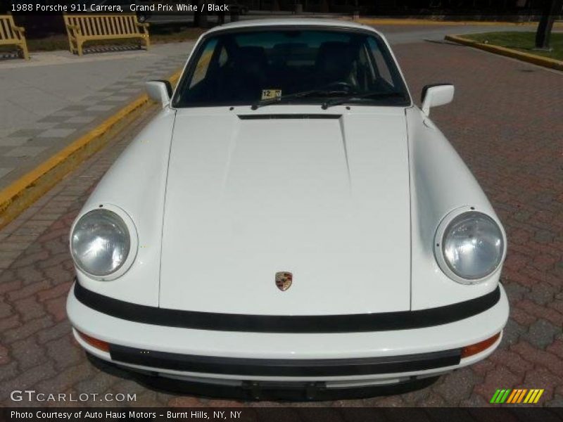 Grand Prix White / Black 1988 Porsche 911 Carrera