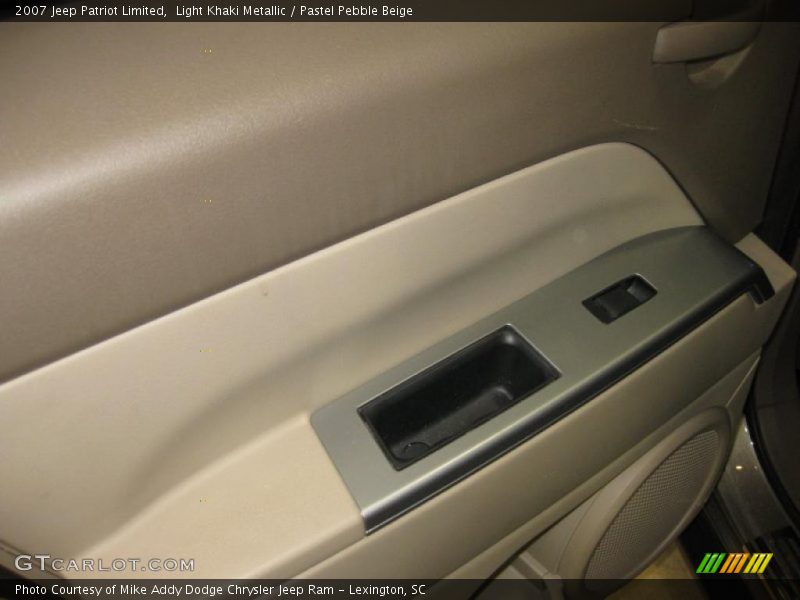 Light Khaki Metallic / Pastel Pebble Beige 2007 Jeep Patriot Limited