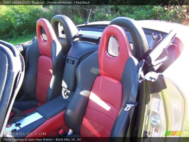Silverstone Metallic / Red/Black 2005 Honda S2000 Roadster
