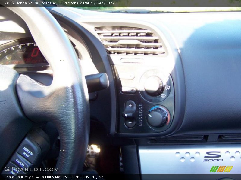 Silverstone Metallic / Red/Black 2005 Honda S2000 Roadster