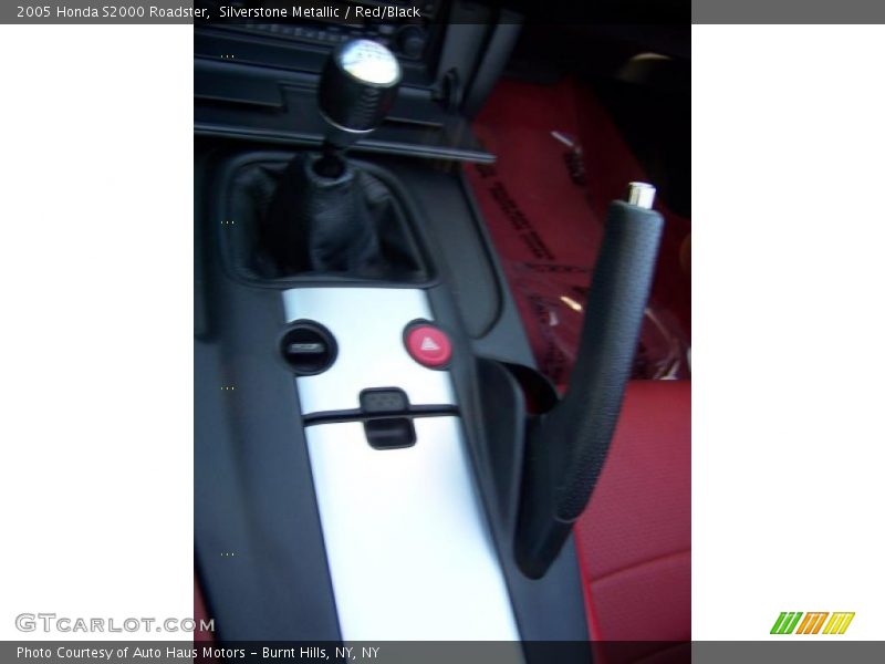 Silverstone Metallic / Red/Black 2005 Honda S2000 Roadster