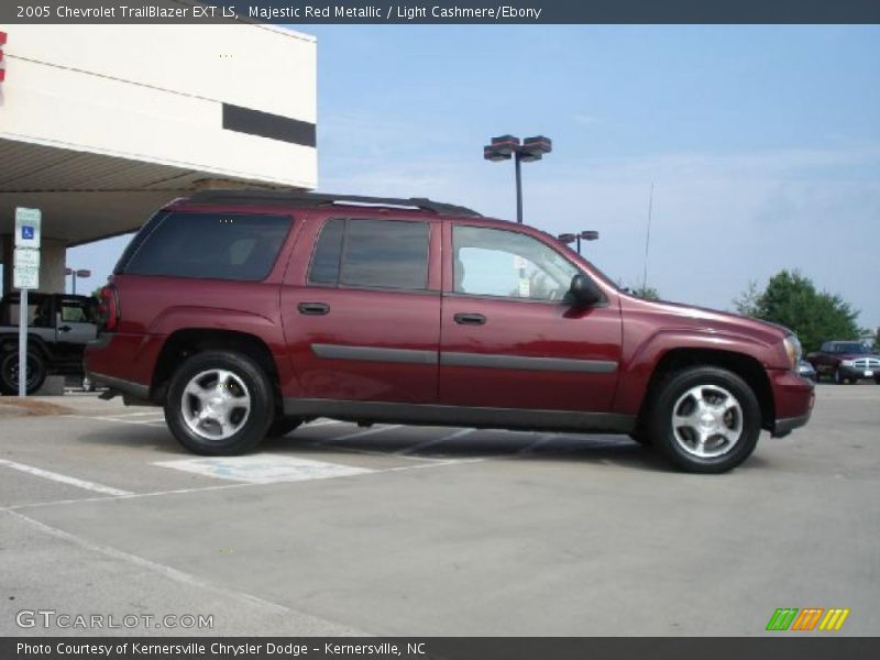Majestic Red Metallic / Light Cashmere/Ebony 2005 Chevrolet TrailBlazer EXT LS