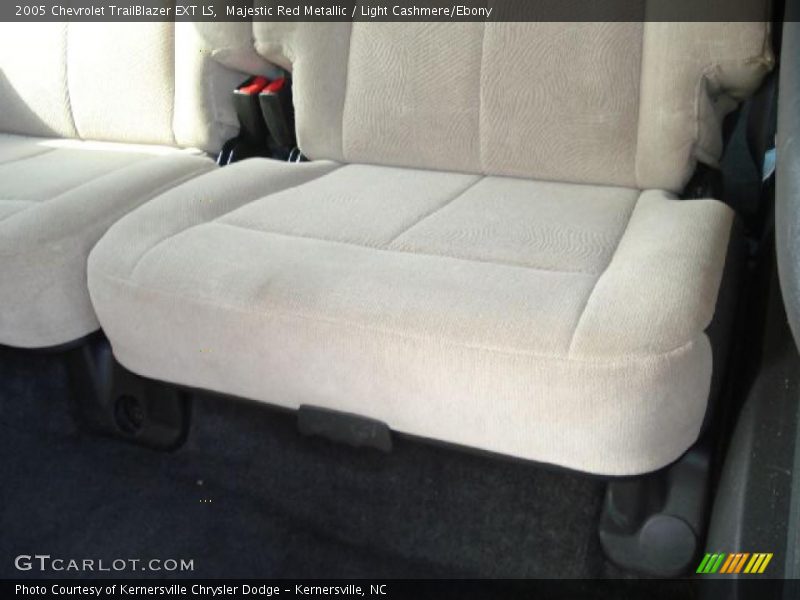 Majestic Red Metallic / Light Cashmere/Ebony 2005 Chevrolet TrailBlazer EXT LS