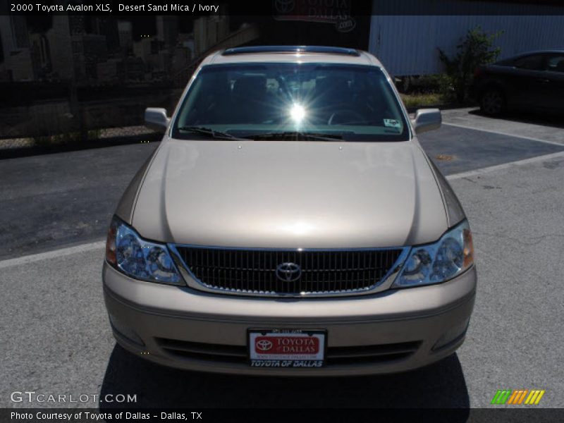 Desert Sand Mica / Ivory 2000 Toyota Avalon XLS
