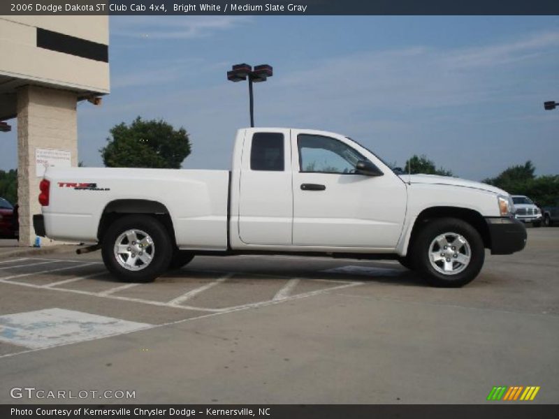 Bright White / Medium Slate Gray 2006 Dodge Dakota ST Club Cab 4x4
