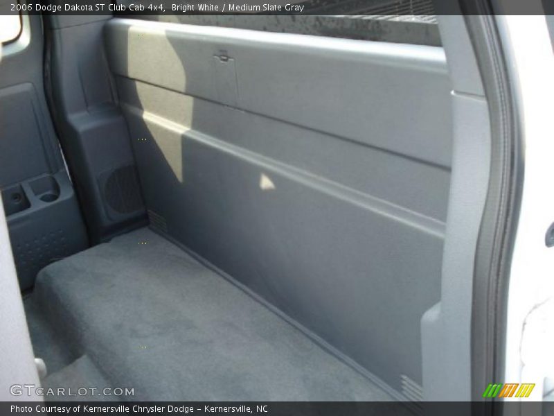 Bright White / Medium Slate Gray 2006 Dodge Dakota ST Club Cab 4x4