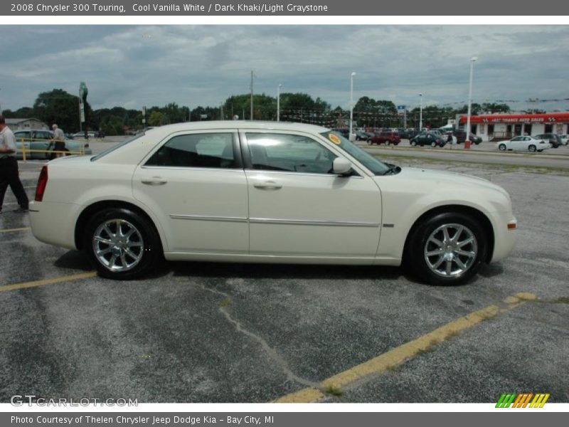 Cool Vanilla White / Dark Khaki/Light Graystone 2008 Chrysler 300 Touring