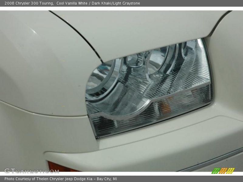 Cool Vanilla White / Dark Khaki/Light Graystone 2008 Chrysler 300 Touring