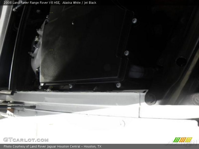 Alaska White / Jet Black 2008 Land Rover Range Rover V8 HSE