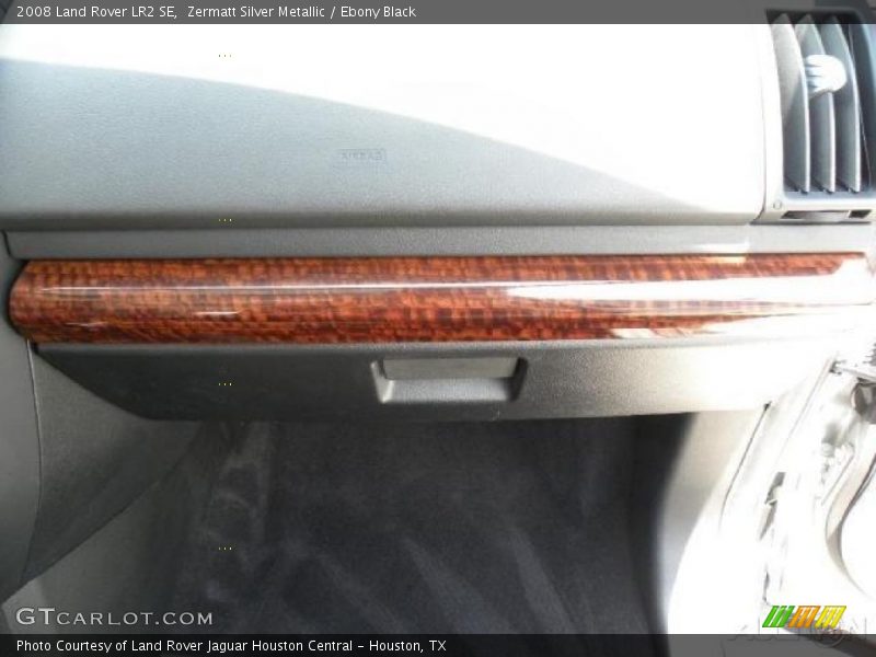 Zermatt Silver Metallic / Ebony Black 2008 Land Rover LR2 SE