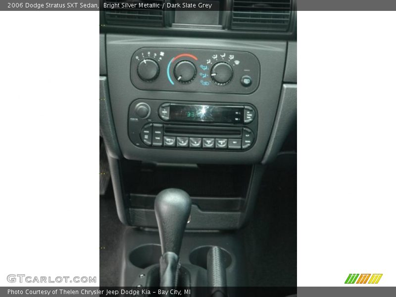 Bright Silver Metallic / Dark Slate Grey 2006 Dodge Stratus SXT Sedan