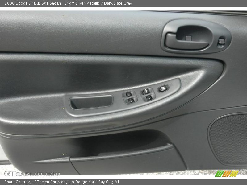 Bright Silver Metallic / Dark Slate Grey 2006 Dodge Stratus SXT Sedan