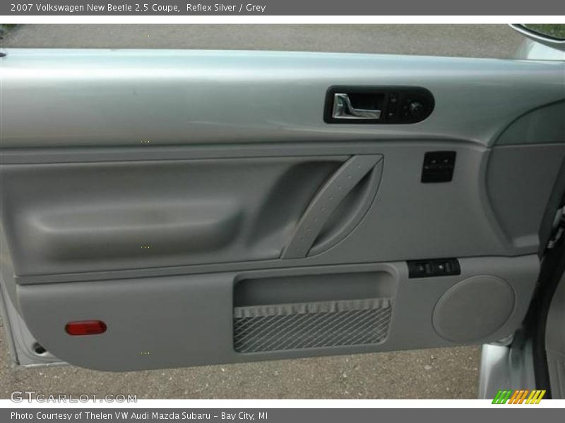 Reflex Silver / Grey 2007 Volkswagen New Beetle 2.5 Coupe