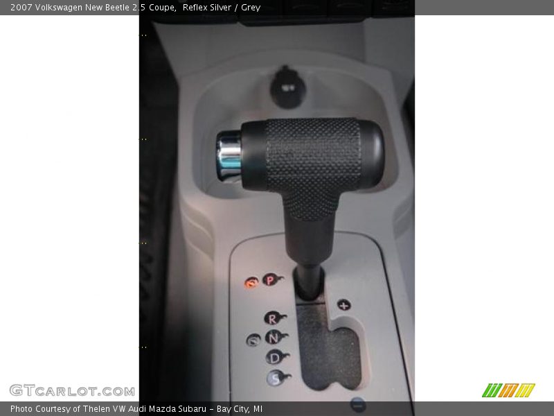 Reflex Silver / Grey 2007 Volkswagen New Beetle 2.5 Coupe