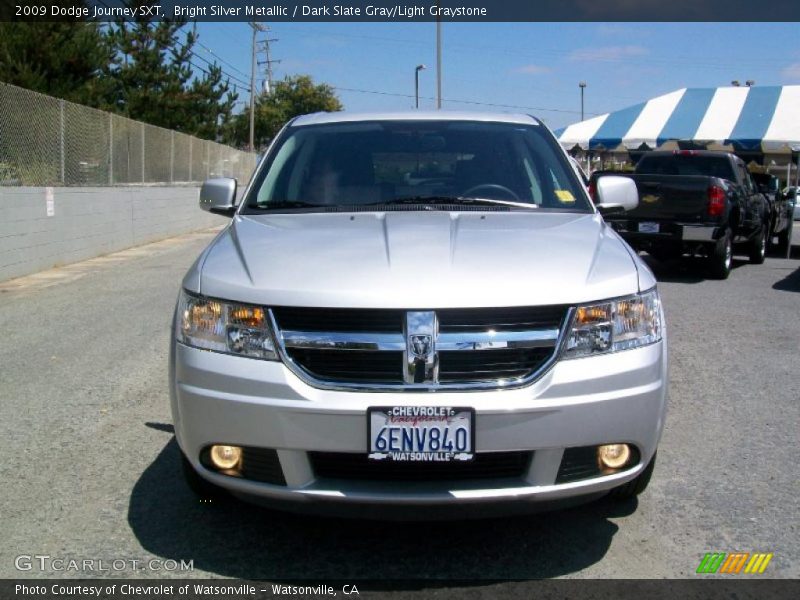 Bright Silver Metallic / Dark Slate Gray/Light Graystone 2009 Dodge Journey SXT