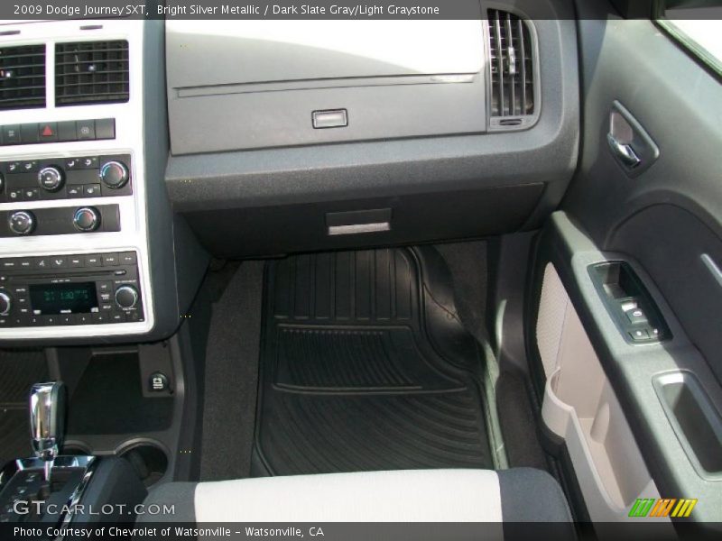 Bright Silver Metallic / Dark Slate Gray/Light Graystone 2009 Dodge Journey SXT