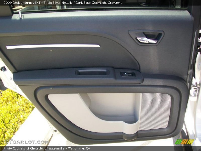 Bright Silver Metallic / Dark Slate Gray/Light Graystone 2009 Dodge Journey SXT