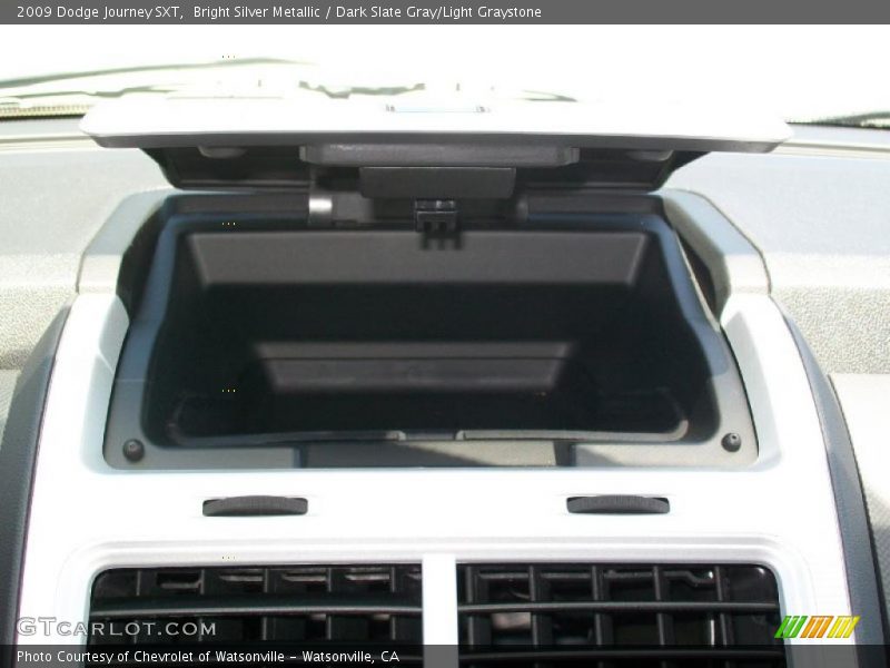Bright Silver Metallic / Dark Slate Gray/Light Graystone 2009 Dodge Journey SXT