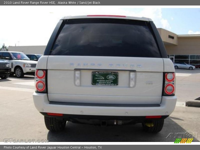 Alaska White / Sand/Jet Black 2010 Land Rover Range Rover HSE
